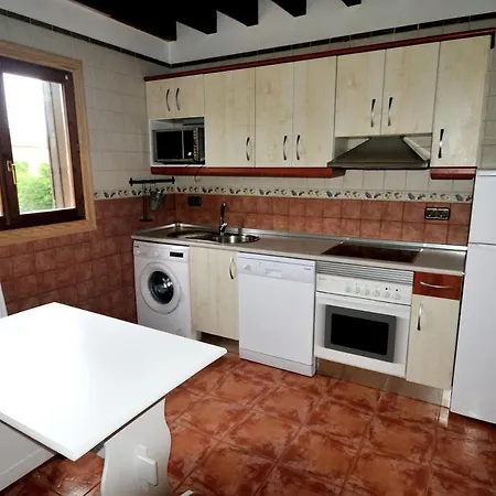 Holiday home Charming House In With Fenced Garden Albuerne