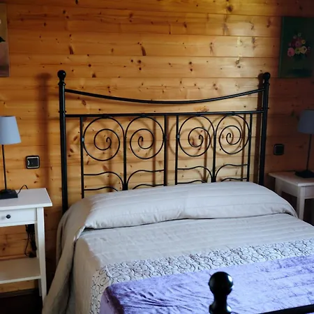 Holiday home Charming House In With Fenced Garden Albuerne